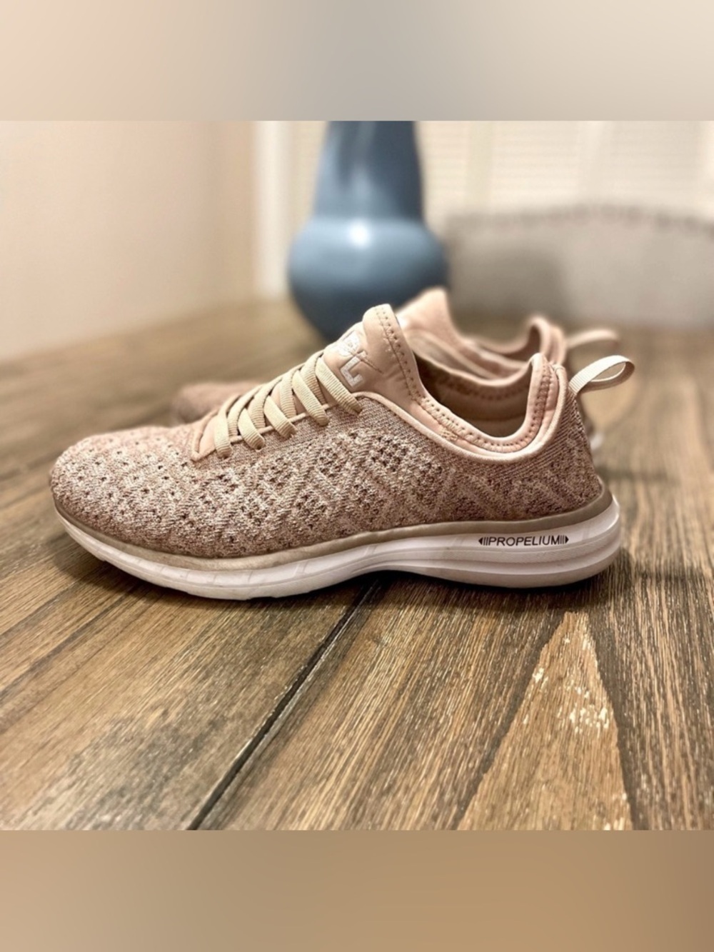 APL  Athletic Propulsion Lab Sneakers Shoes Techloom Phantom Rose Gold Size 7